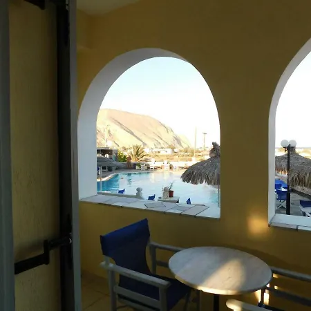 Sea Side 2* Perivolos (Santorini)