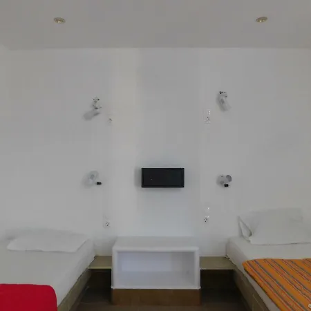 Sea Side Perivolos (Santorini)