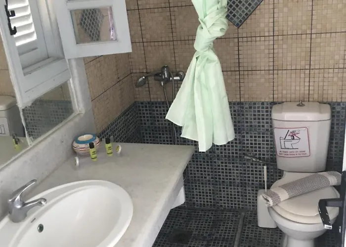 Sea Side Hotel Perivolos (Santorini)