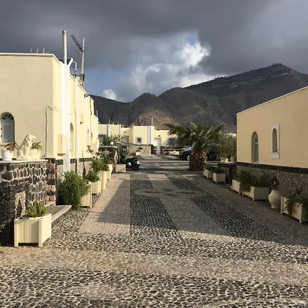 Sea Side Perivolos (Santorini)