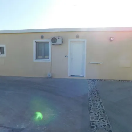 Sea Side Perivolos (Santorini)