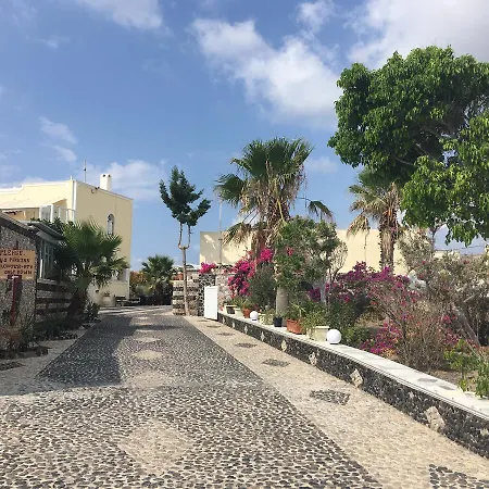 Sea Side Hotel