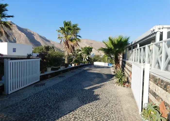 Sea Side Отель 2*